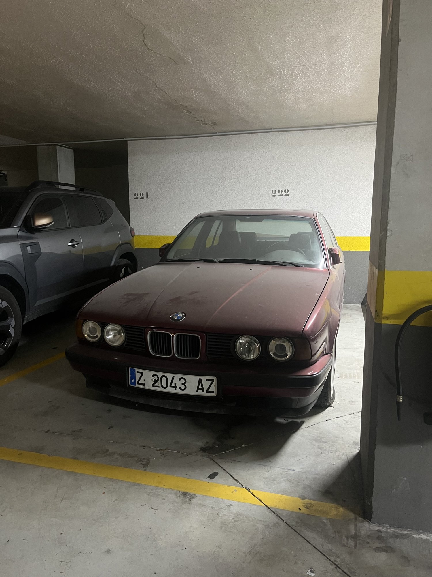 Numer rejestracyjny Z2043AZ posiada BMW SERIE 5