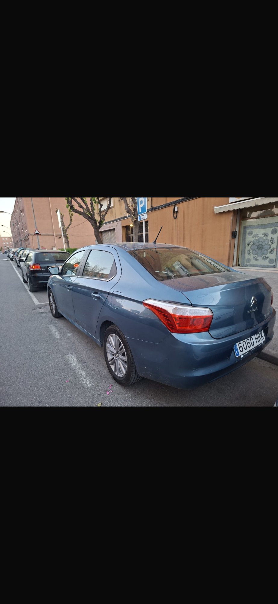 Numer rejestracyjny 6060HRK posiada CITROEN C-ELYSEE