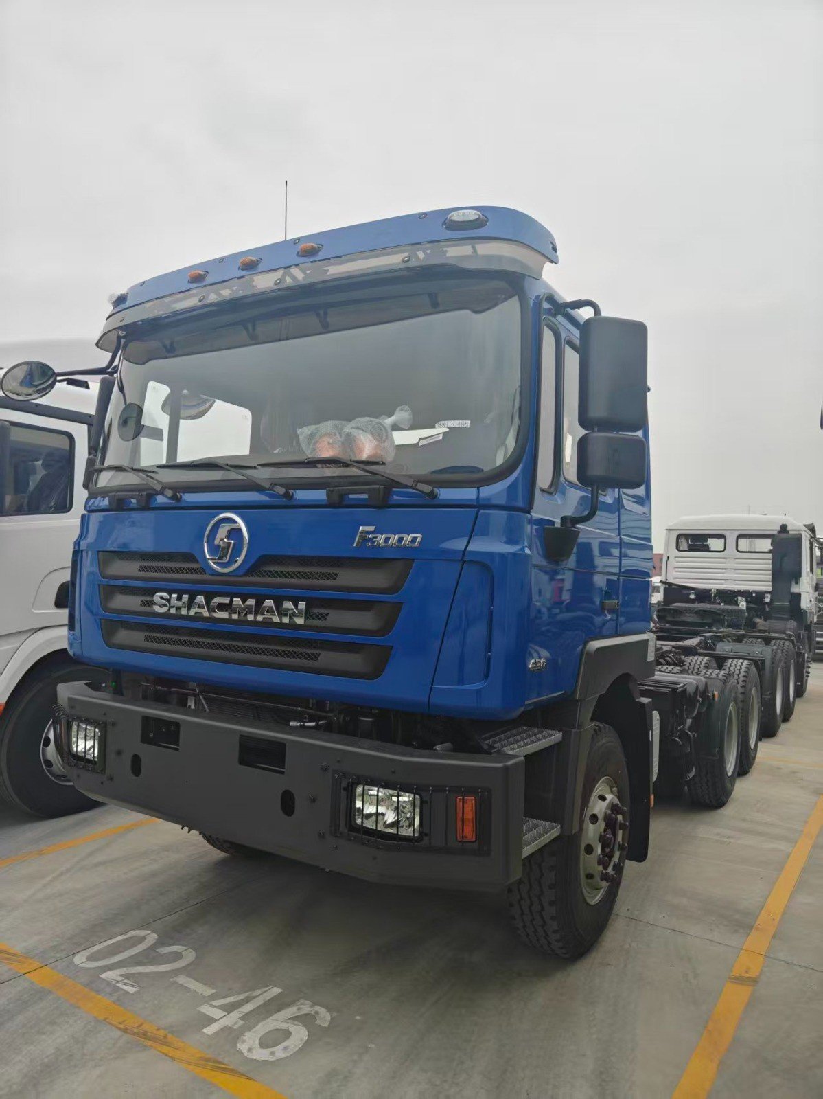 Numer rejestracyjny  posiada Shacman F3000