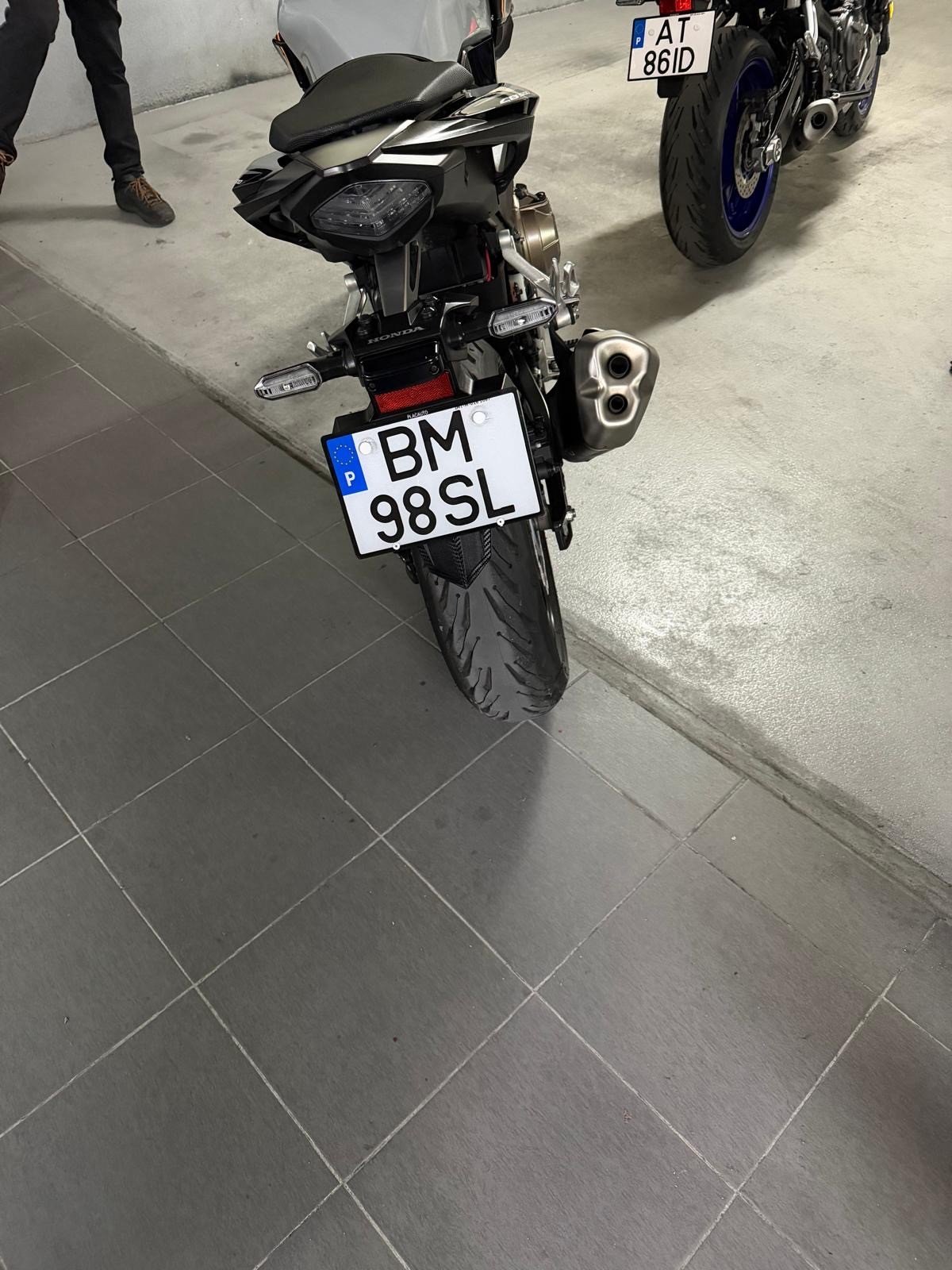 Numer rejestracyjny BM98SL posiada Honda 