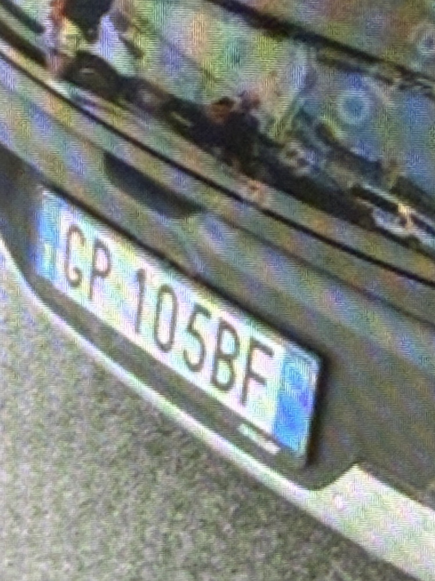 Numer rejestracyjny GP105BF posiada SMART v1