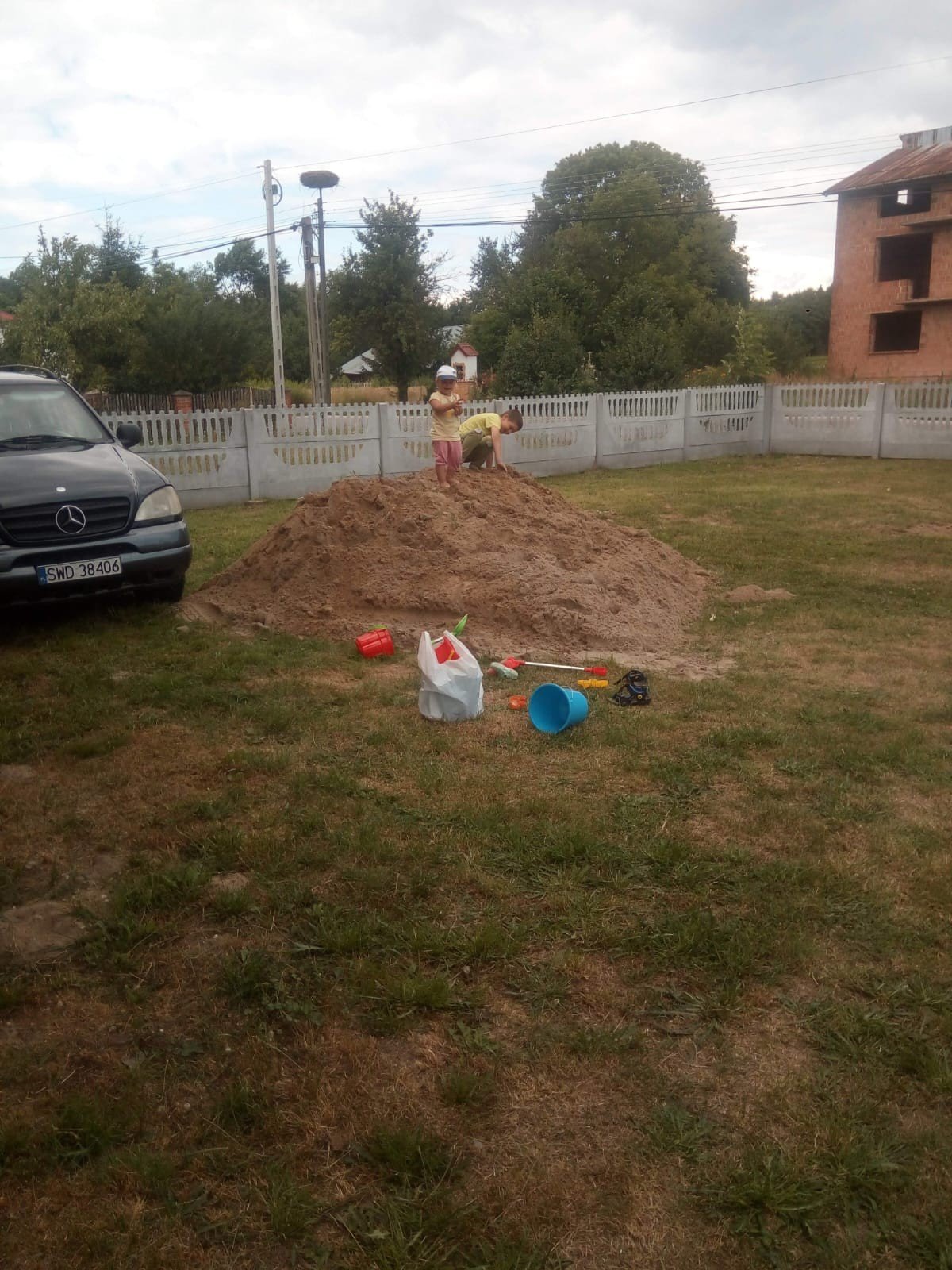 Numer rejestracyjny SWD 38406 posiada MERCEDES-BENZ ML 320 W163 ML 320 W163 - SWD38406