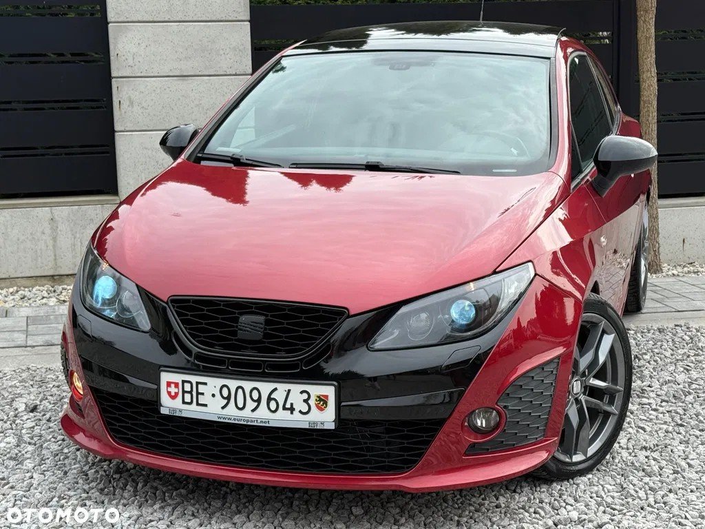 Numer rejestracyjny BE909643 posiada Seat Ibiza