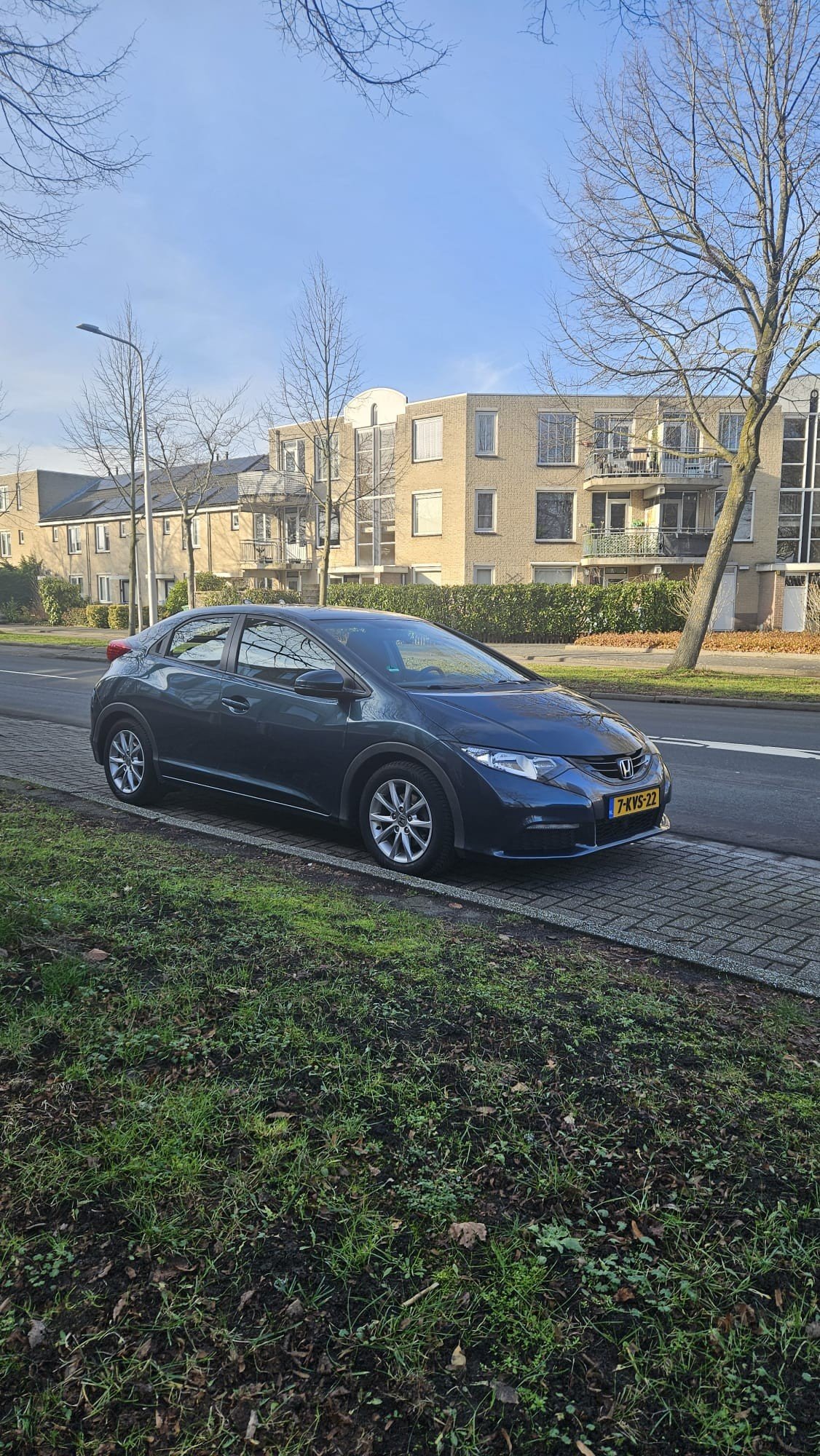 Numer rejestracyjny 7KVS22 posiada HONDA CIVIC 5DR