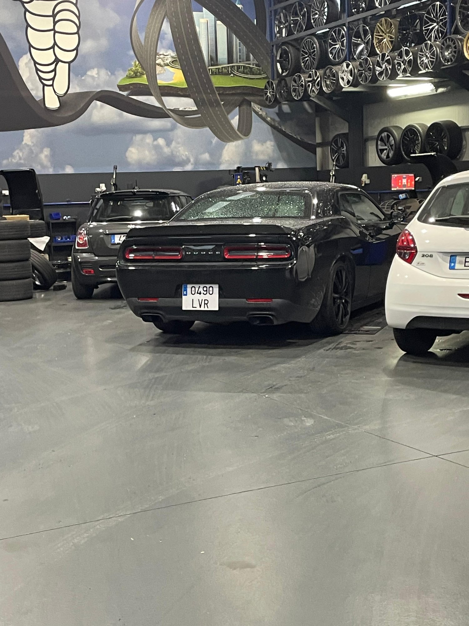 Numer rejestracyjny 0490LVR posiada DODGE CHALLENGER SRT HELICAT Numer rejestracyjny 0490LVR posiada DODGE CHALLENGER SRT HELICAT