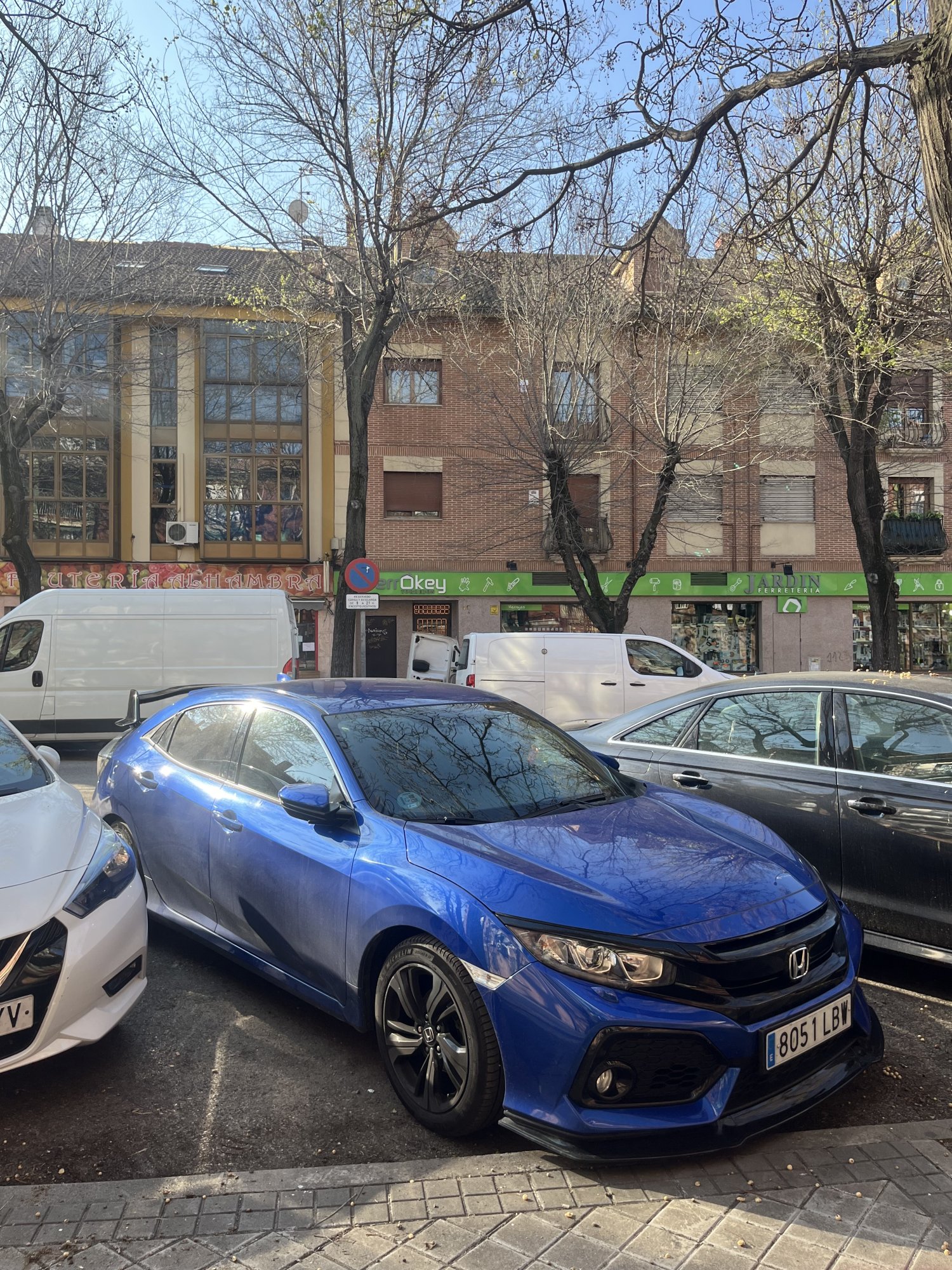 Numer rejestracyjny 8051LBV posiada MERCEDES SPRINTER Numer rejestracyjny 8051LBV posiada MERCEDES SPRINTER