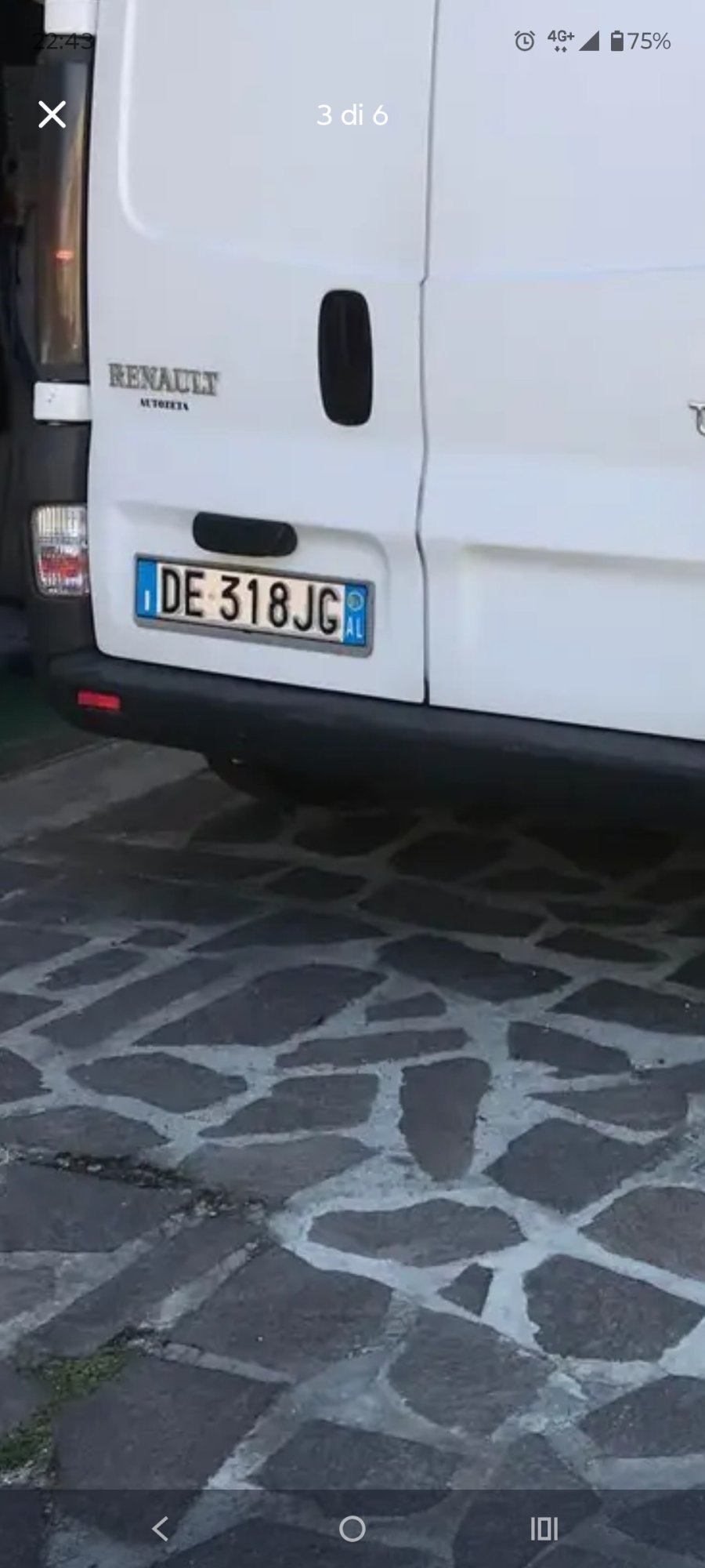 Numer rejestracyjny DE318JG posiada Renault 