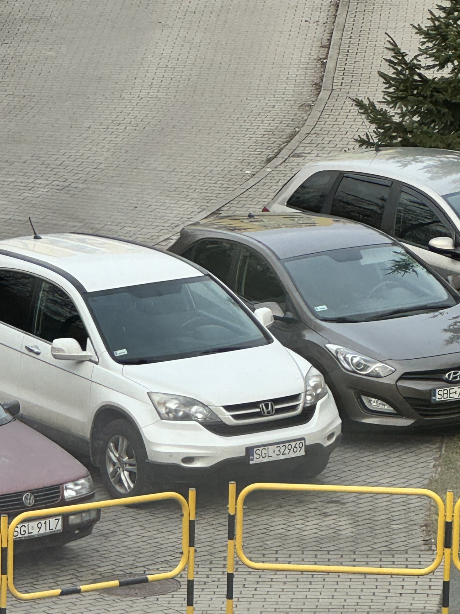 Numer rejestracyjny SGL 32969 posiada HONDA CR-V - SGL32969