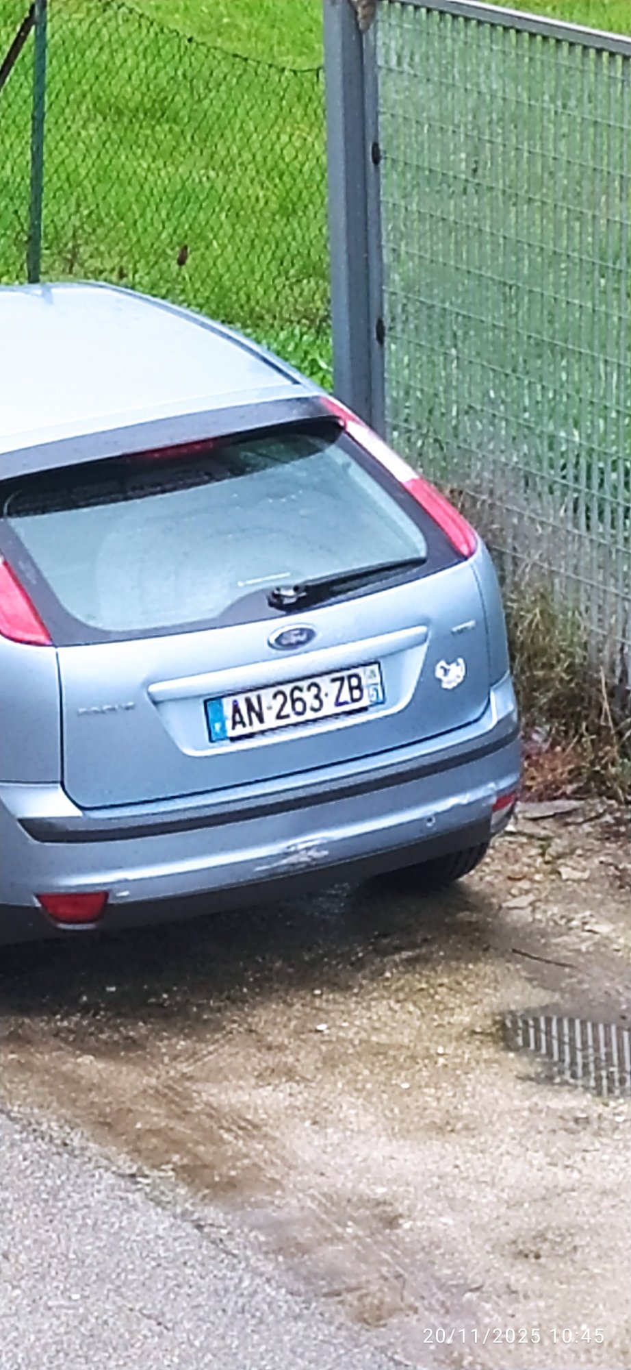 Numer rejestracyjny AN263ZB posiada FORD FOCUS