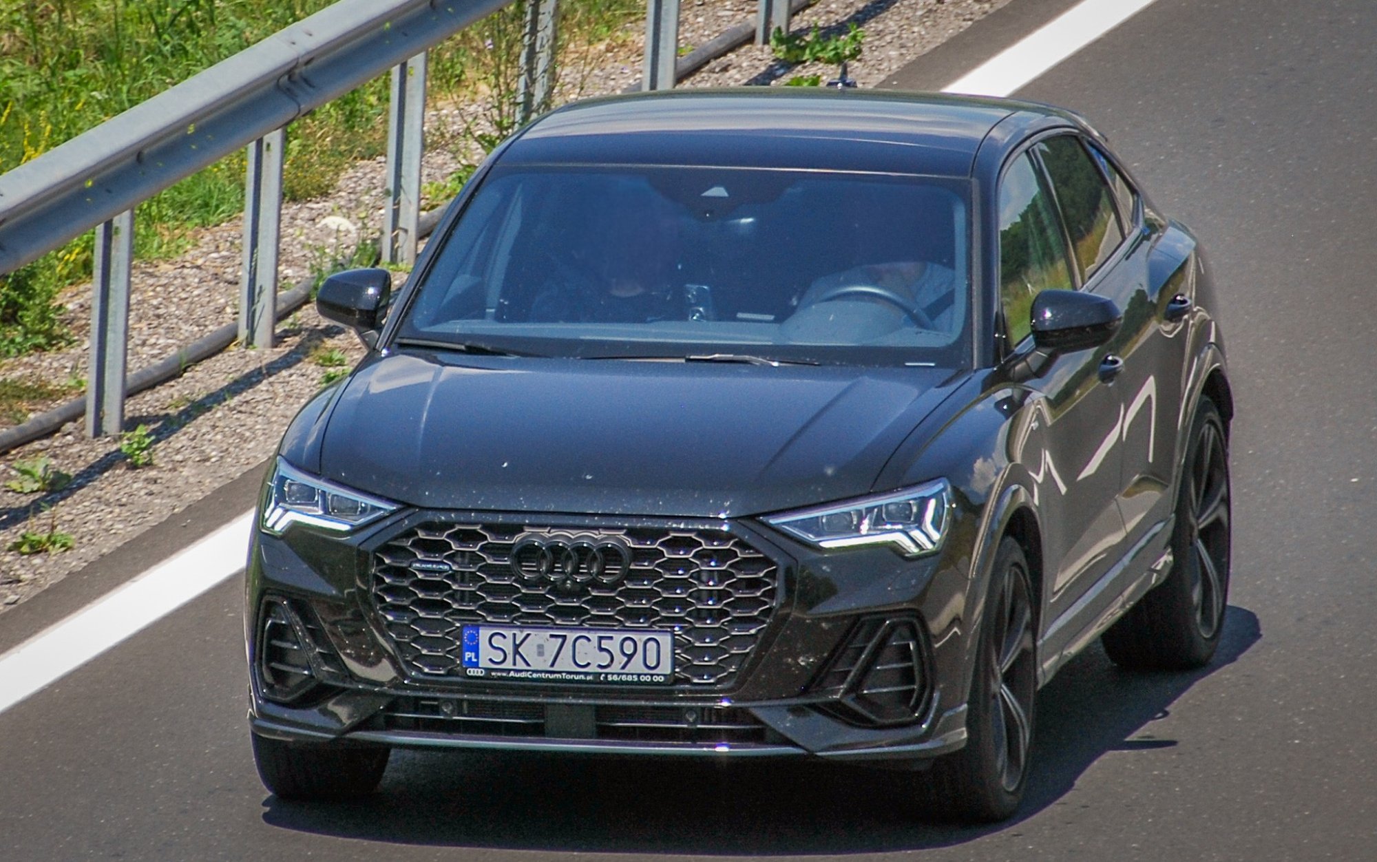 Numer rejestracyjny SK 7C590 posiada AUDI Q3 SPORTBACK - SK7C590