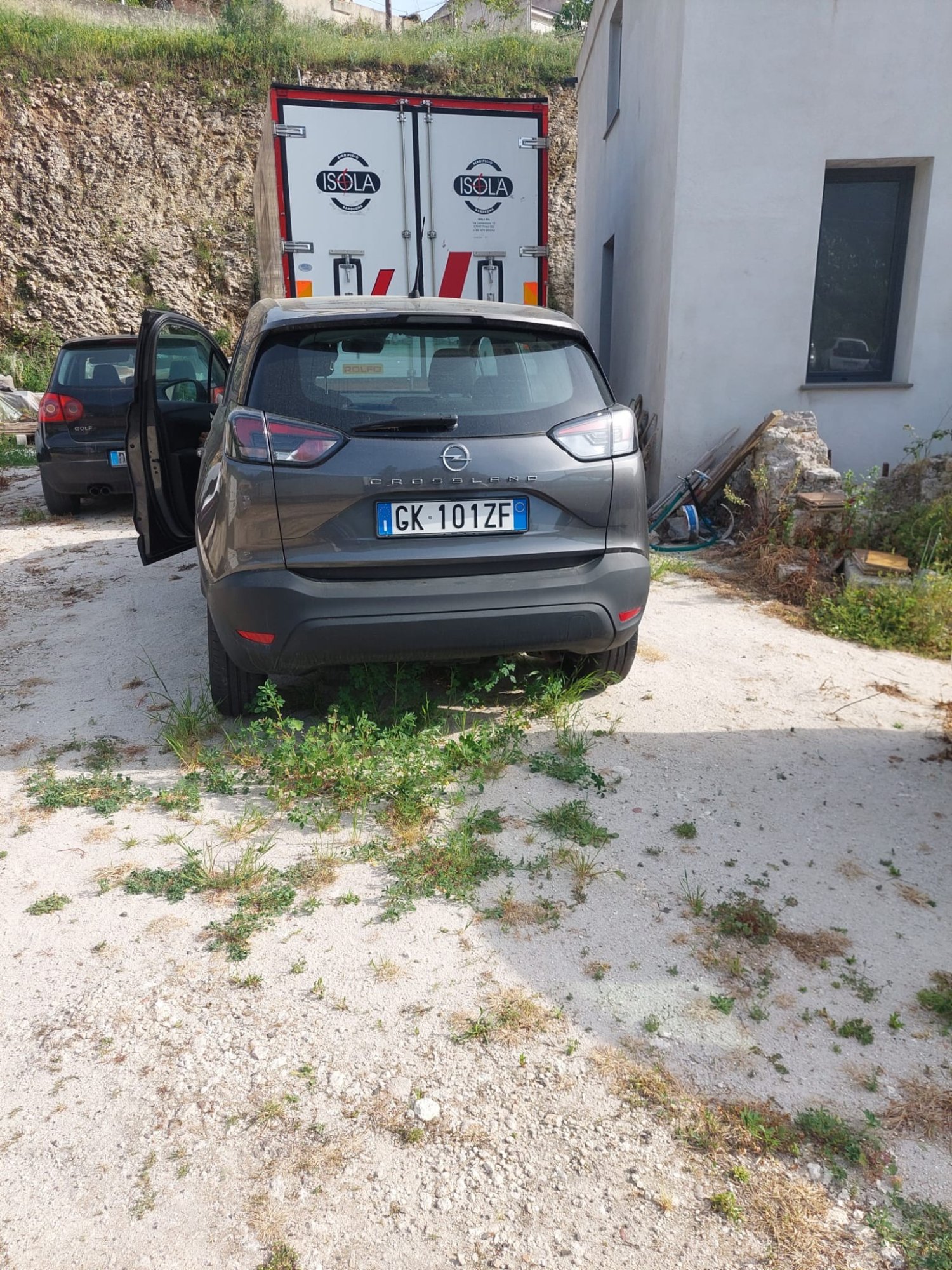 Numer rejestracyjny GK101ZF posiada OPEL CROSSLAND
