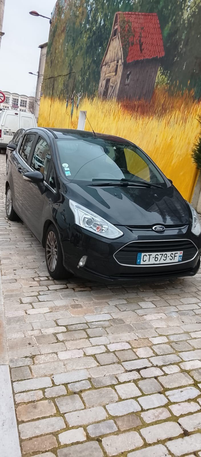 Numer rejestracyjny CT679SF posiada FORD B-MAX