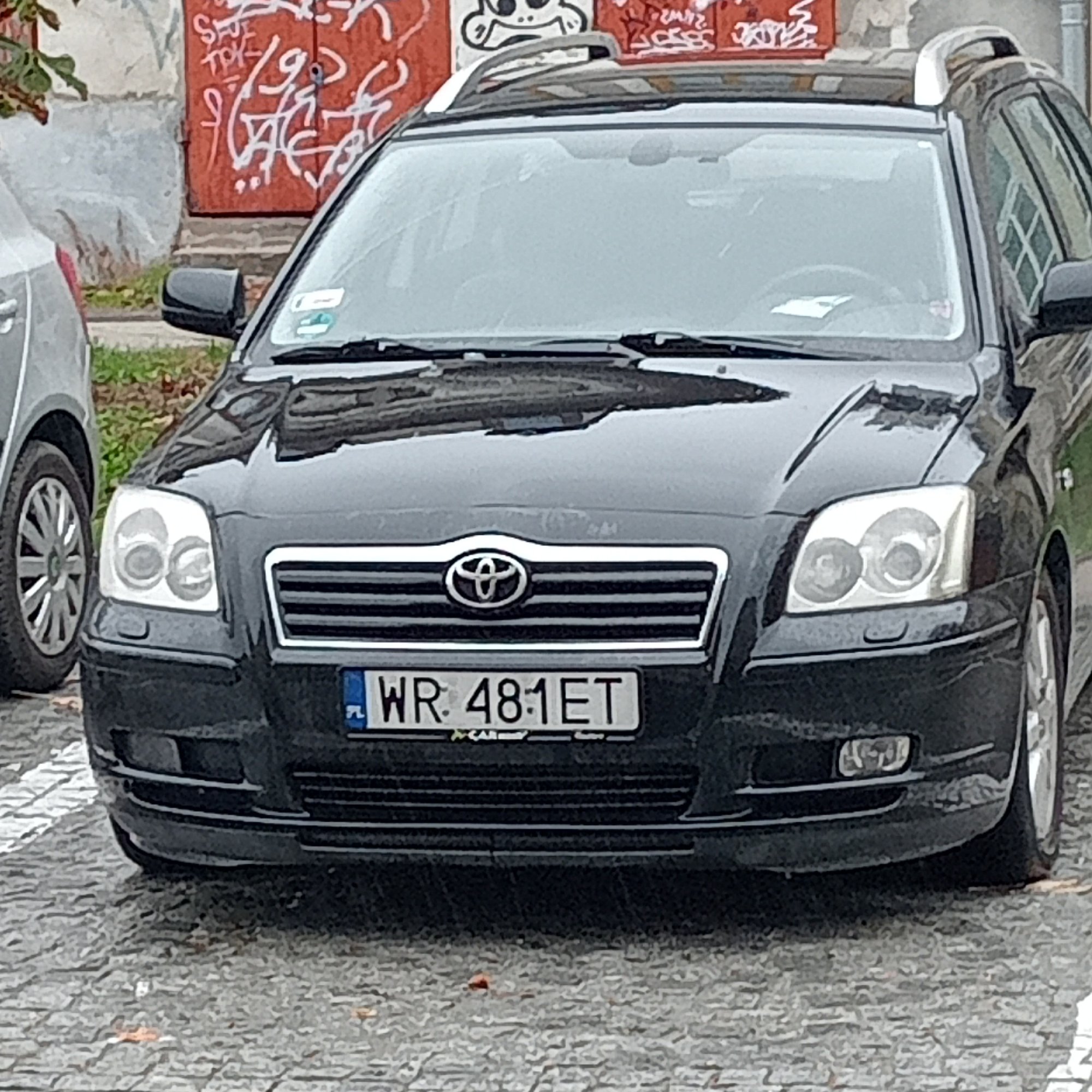 Numer rejestracyjny WR 481ET posiada TOYOTA Avensis Wagon MR`03 E4 Sol Aut. - WR481ET