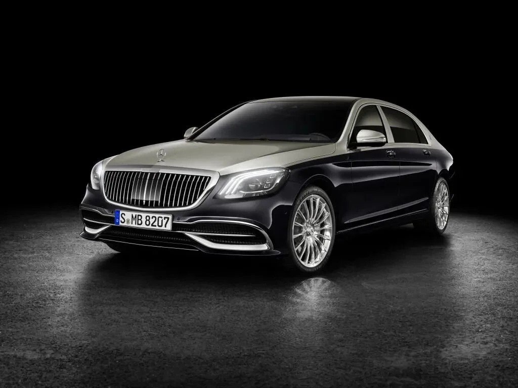 Numer rejestracyjny SMB8207 posiada Mercedes Maybach S-Class