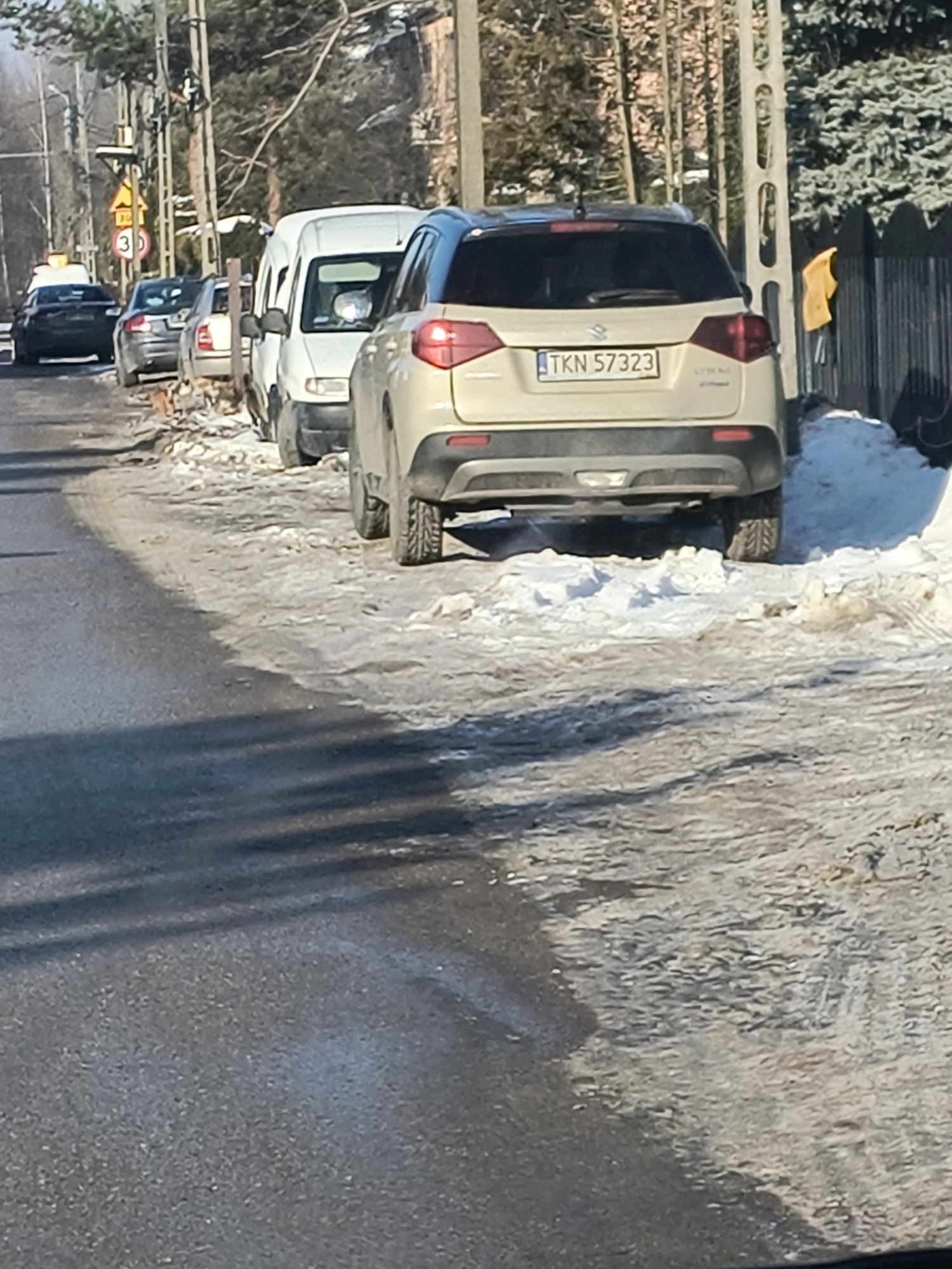 Numer rejestracyjny TKN 57323 posiada SUZUKI Vitara 1.4 Mild Hybrid MR`19 E6 Elegance - TKN57323