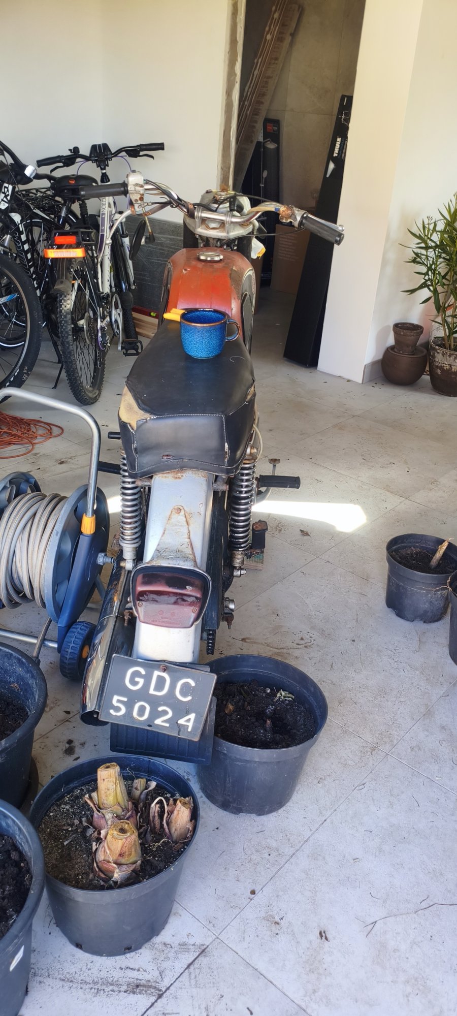 Numer rejestracyjny GDC5024 posiada  