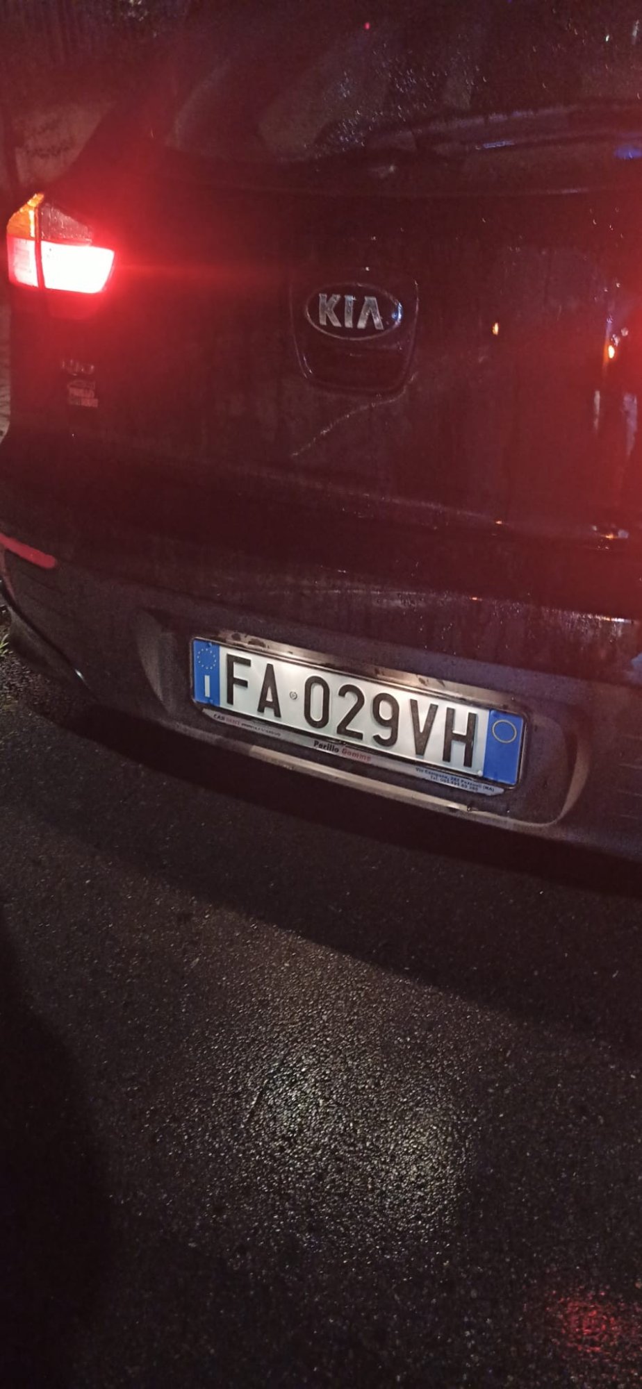 Numer rejestracyjny FA029VH posiada KIA Rio 3a serie Numer rejestracyjny FA029VH posiada KIA Rio 3a serie