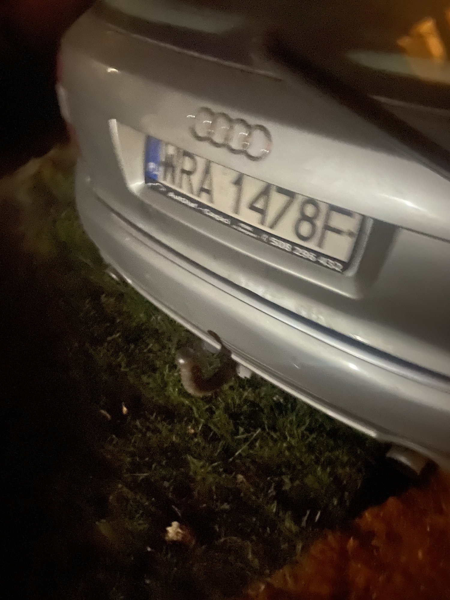 Numer rejestracyjny WRA 1478F posiada AUDI A4 - WRA1478F