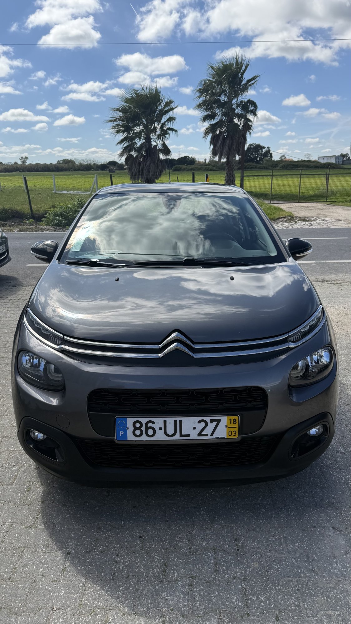 Numer rejestracyjny 86UL27 posiada Citroën C3