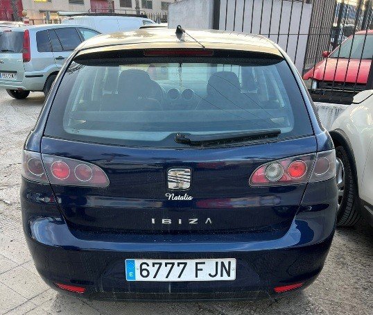 Numer rejestracyjny 6777FJN posiada SEAT IBIZA