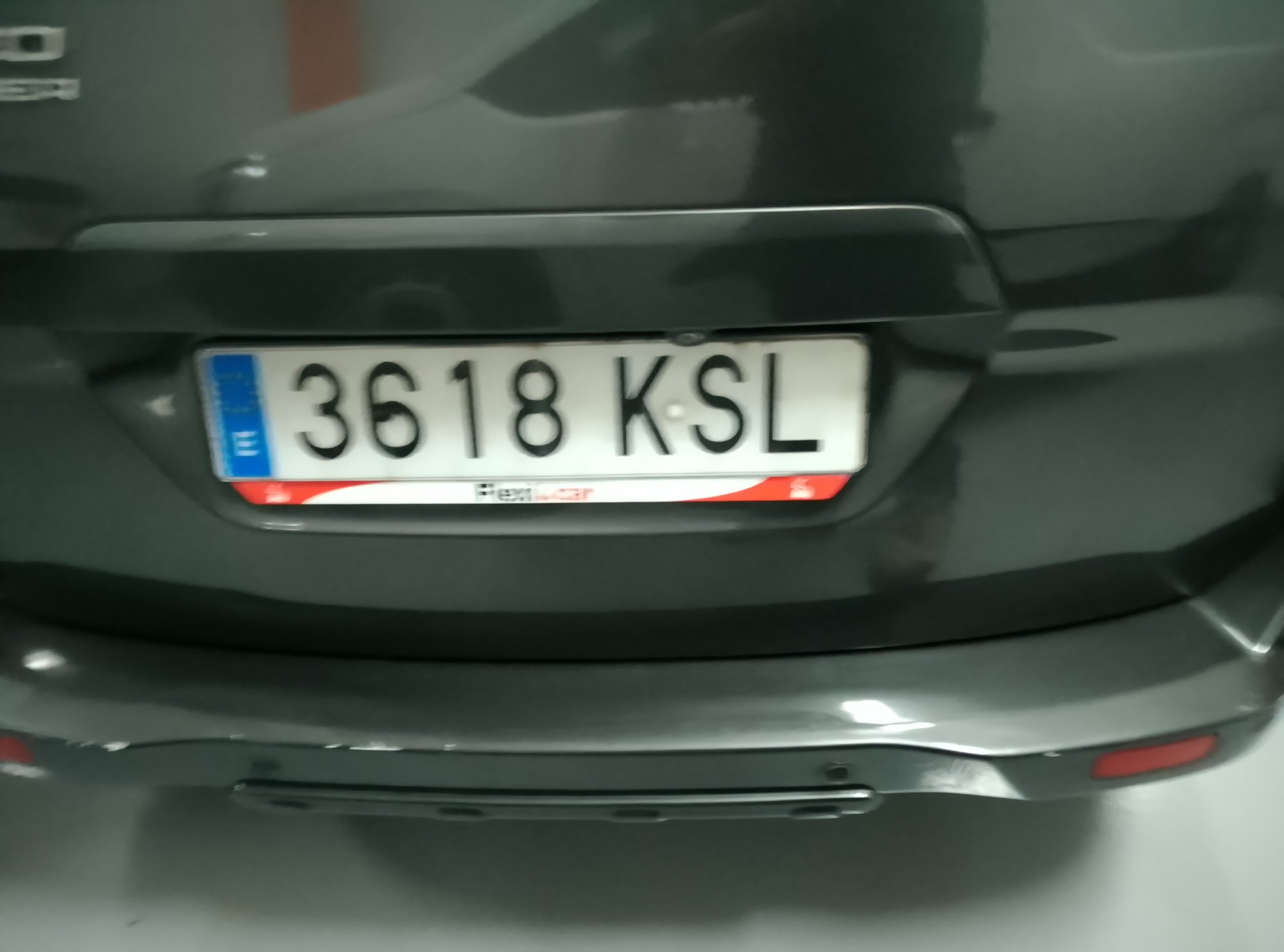 Numer rejestracyjny 3618KSL posiada FORD TOURNEO COURIER