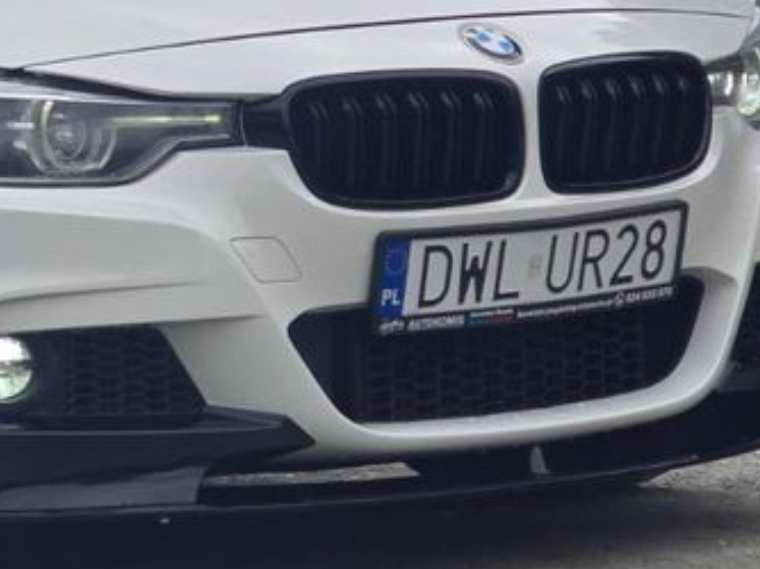 Numer rejestracyjny DWL UR28 posiada BMW 330i MR`16 E6 F30 xDrive Steptronic - DWLUR28