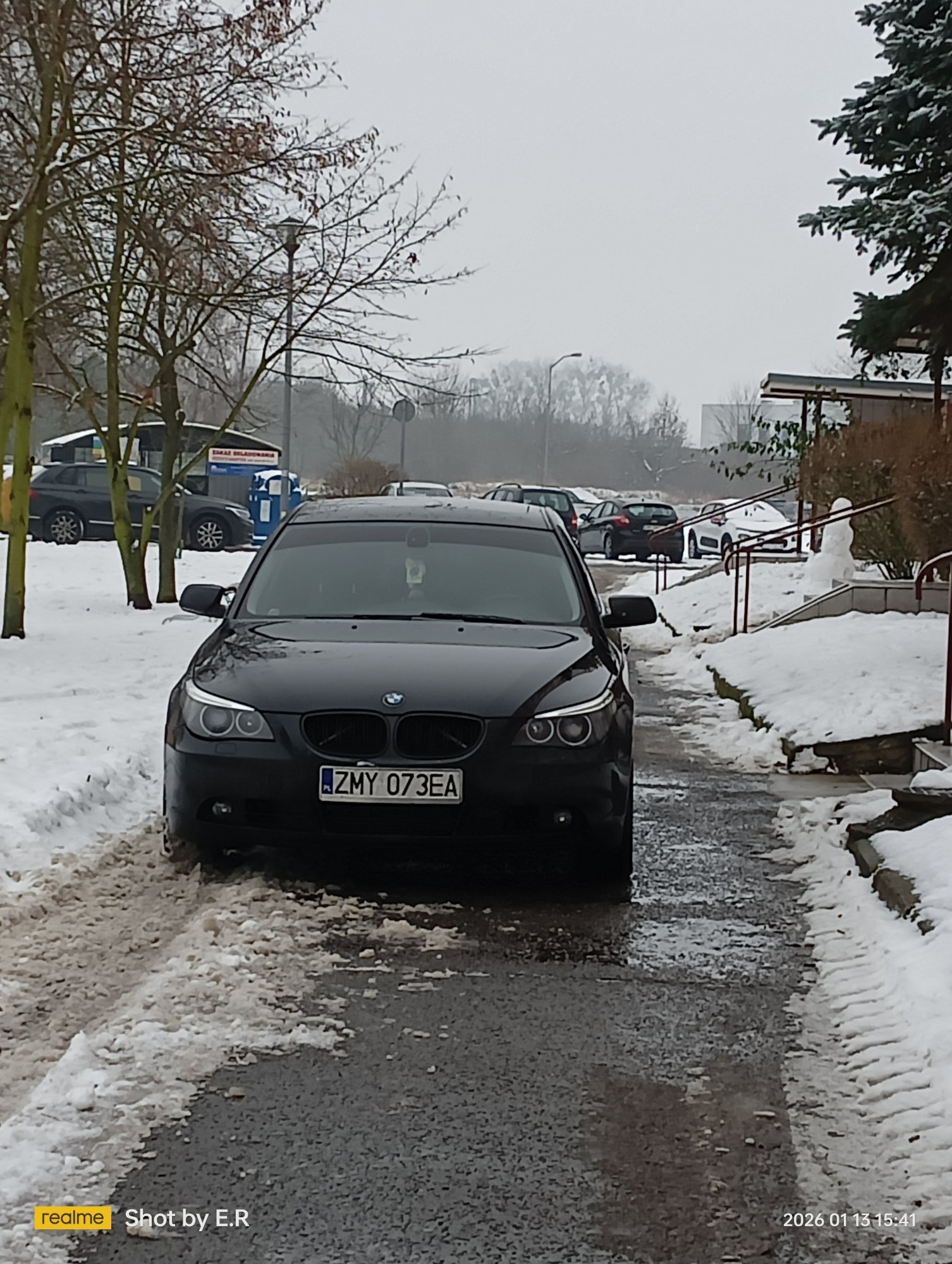 Mistrz parkowania w pojeździe o numerach ZMY073EA Mistrz parkowania w pojeździe o numerach ZMY073EA