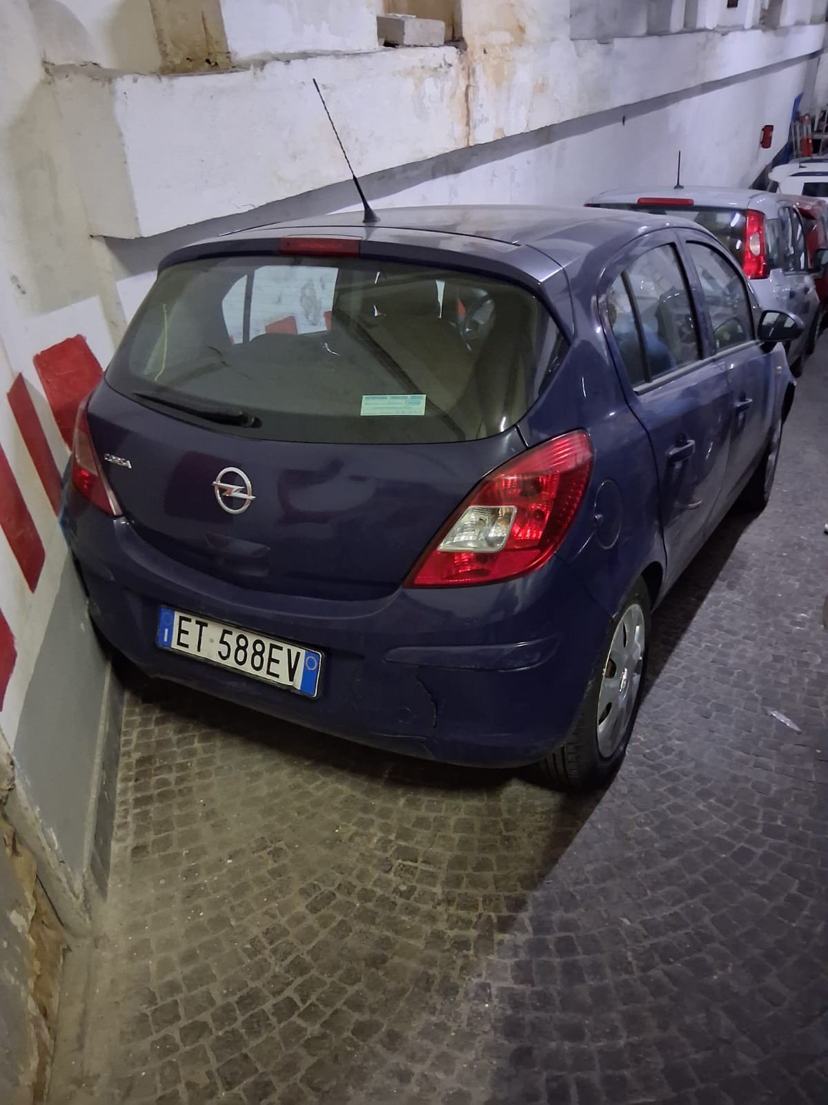 Numer rejestracyjny ET588EV posiada OPEL Corsa 4a serie