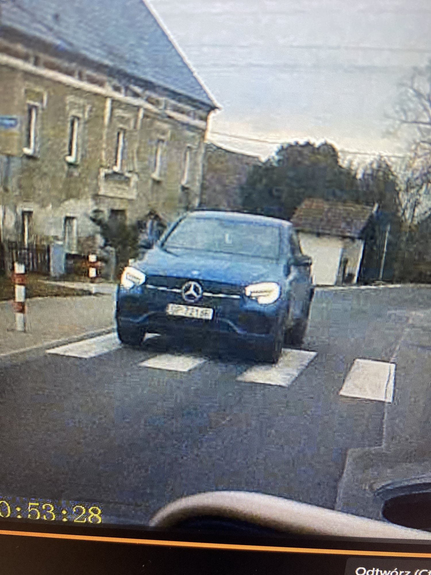 Pojazd o numerach OP7216R uczestniczył w wypadku Pojazd o numerach OP7216R uczestniczył w wypadku