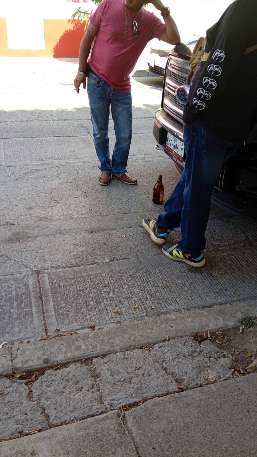 Numer rejestracyjny MXI896C posiada Ford 