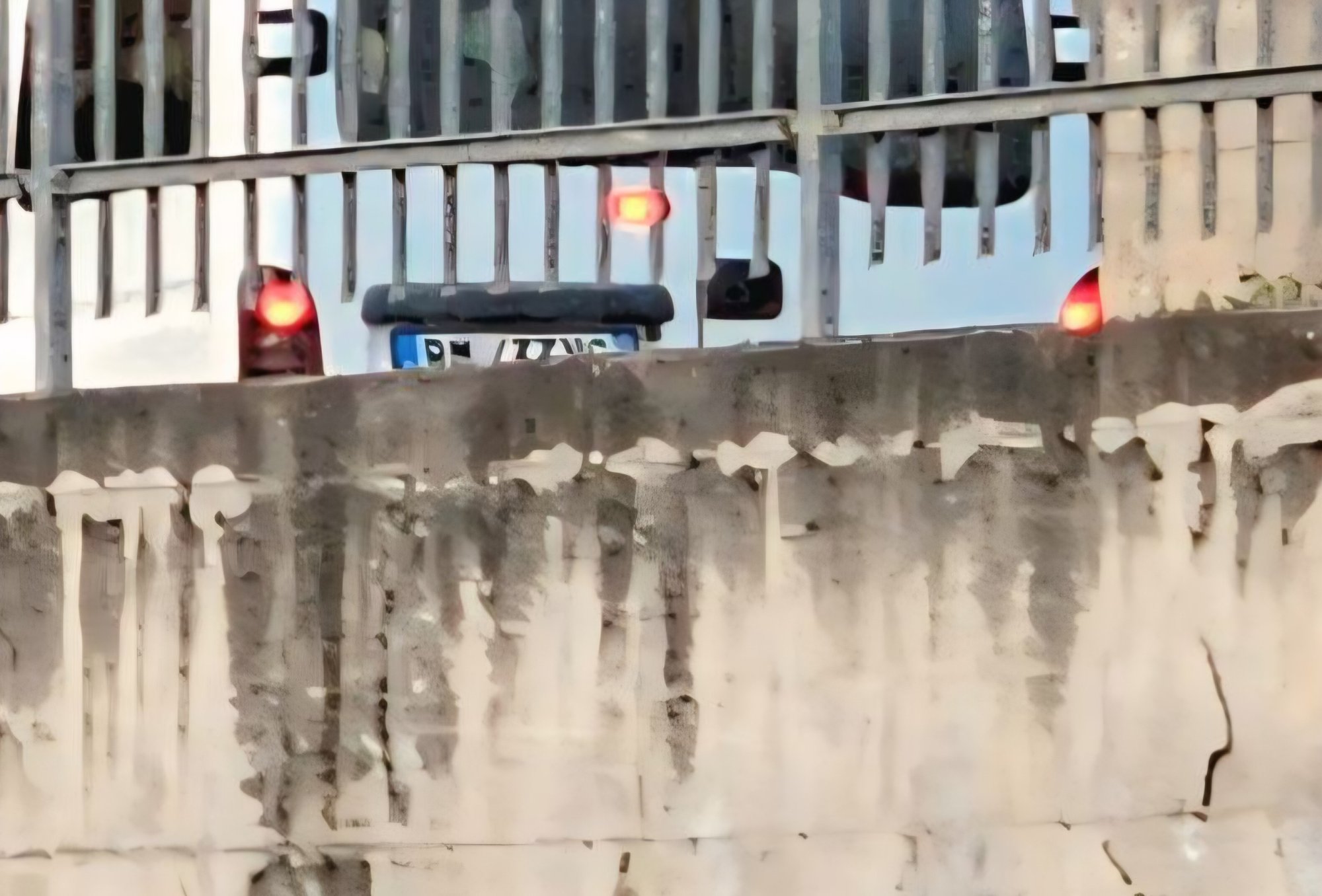 Numer rejestracyjny IF76925 posiada  