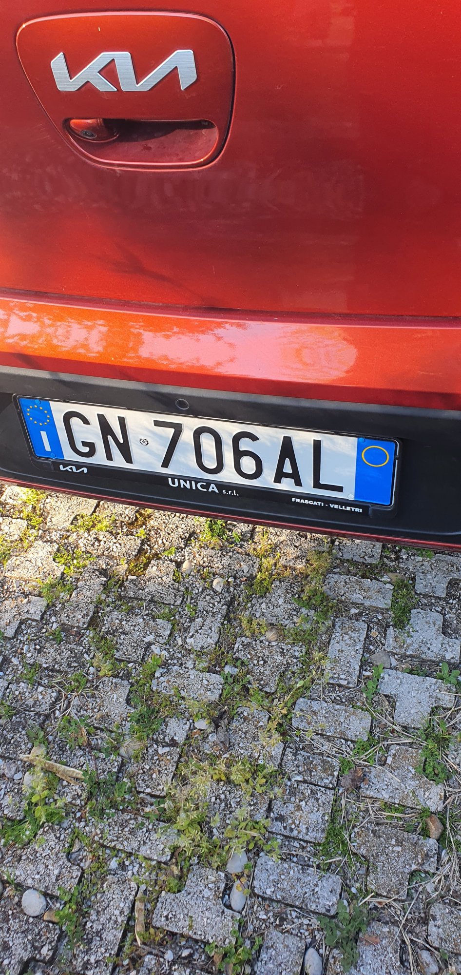 Numer rejestracyjny GN706AL posiada KIA Picanto 3as.