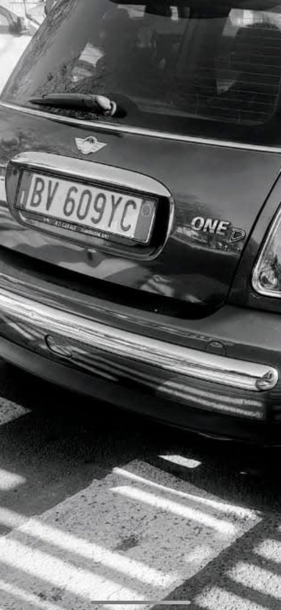 Numer rejestracyjny BV609YC posiada Mini One D