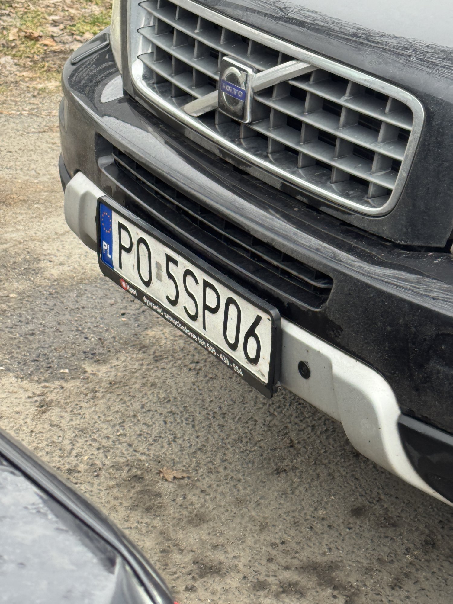 Numer rejestracyjny PO 5SP06 posiada VOLVO XC90 - PO5SP06