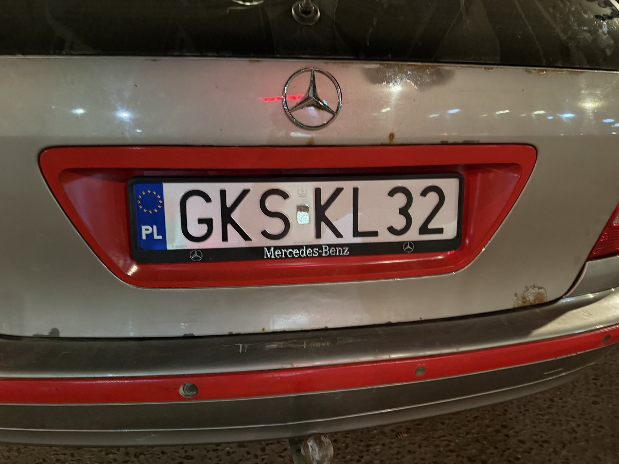 Numer rejestracyjny GKS KL32 posiada MERCEDES-BENZ C 200 CDI MR`04 E3 203 Classic - GKSKL32