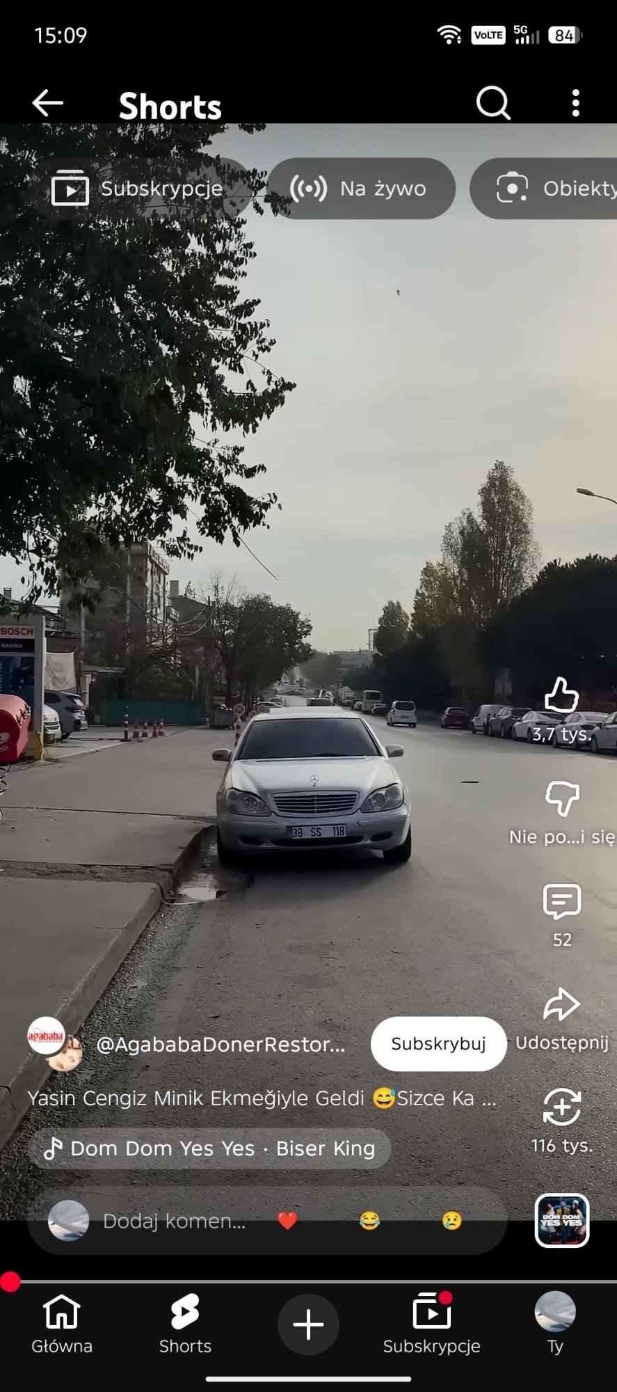 Numer rejestracyjny 38SS118 posiada Mercedes-Benz 