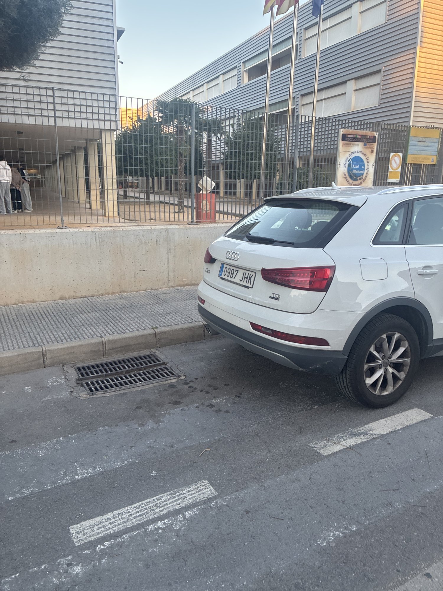 Numer rejestracyjny 0997JHK posiada AUDI Q3