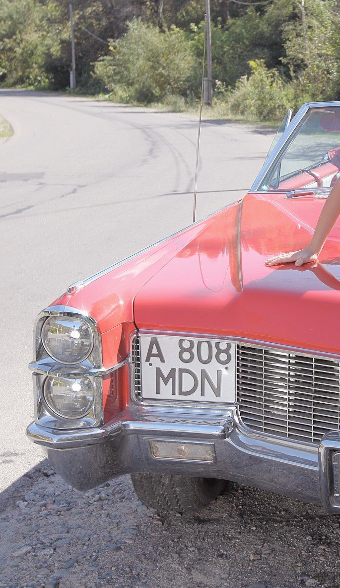 Numer rejestracyjny A808MDN posiada Cadillac 