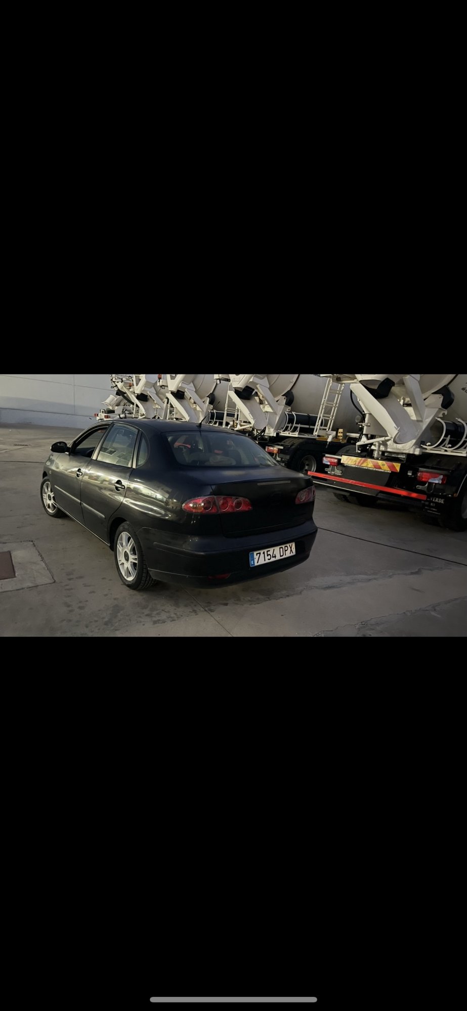 Numer rejestracyjny 7154DPX posiada SEAT CORDOBA