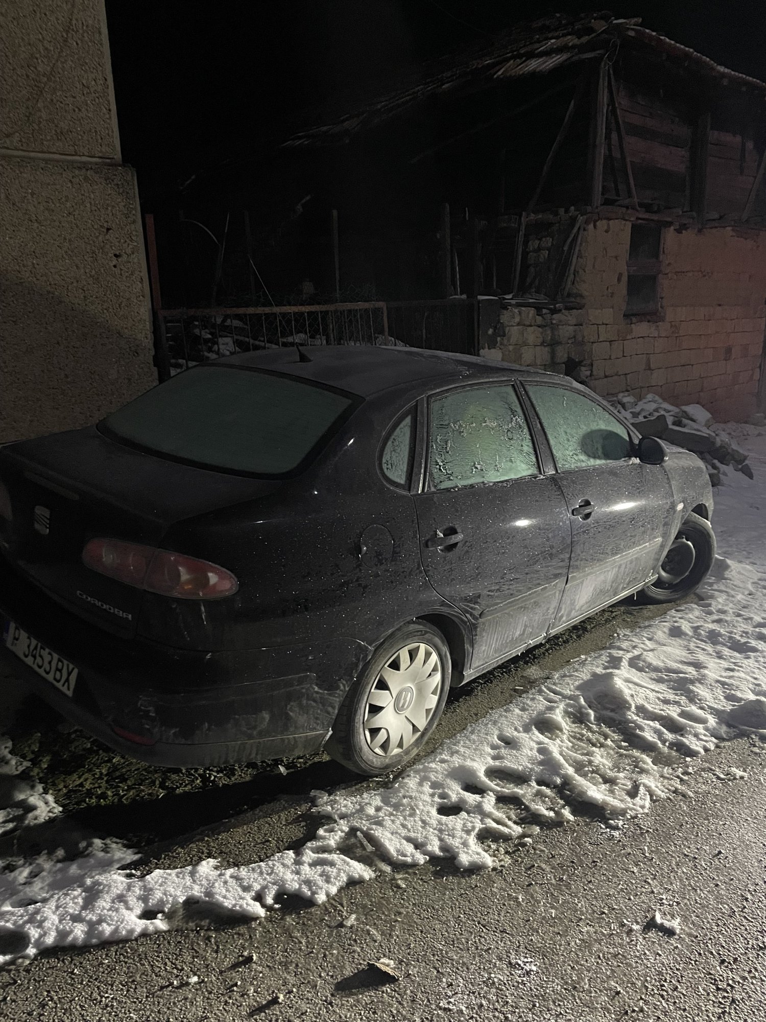 Numer rejestracyjny 3453BX posiada SEAT Cordoba