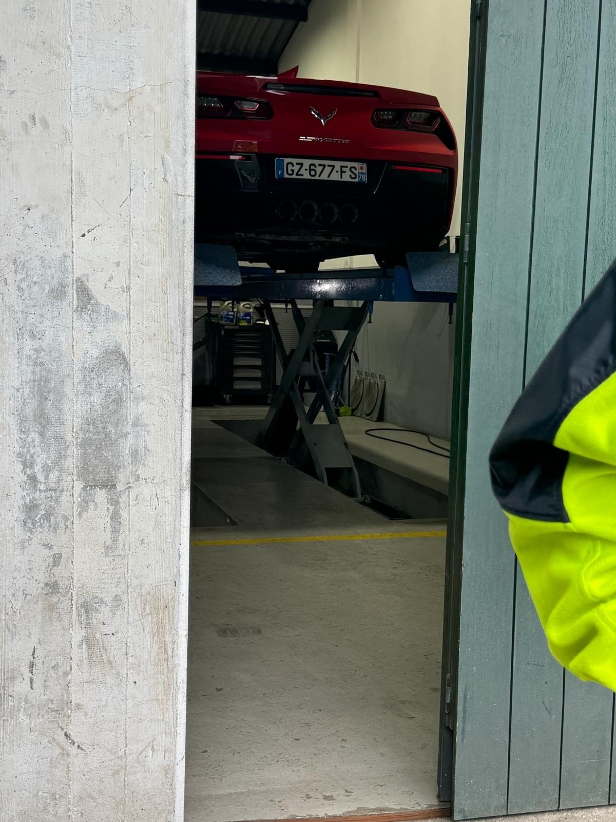 Numer rejestracyjny GZ677FS posiada CHEVROLET CORVETTE