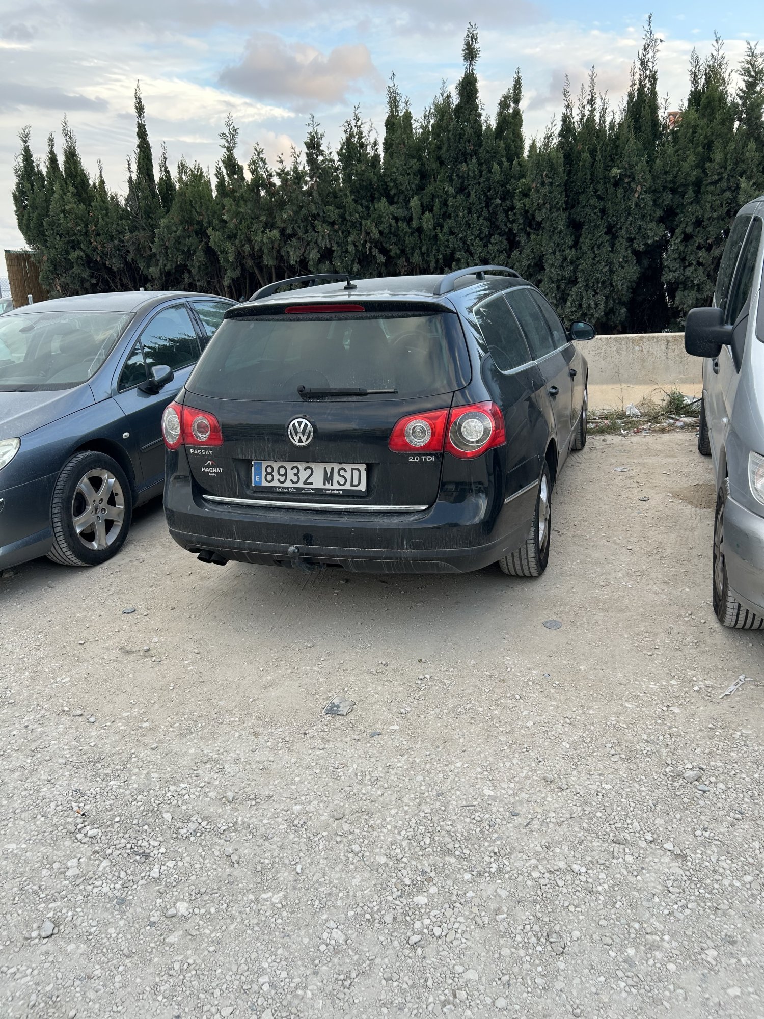 Numer rejestracyjny 8932MSD posiada VOLKSWAGEN PASSAT