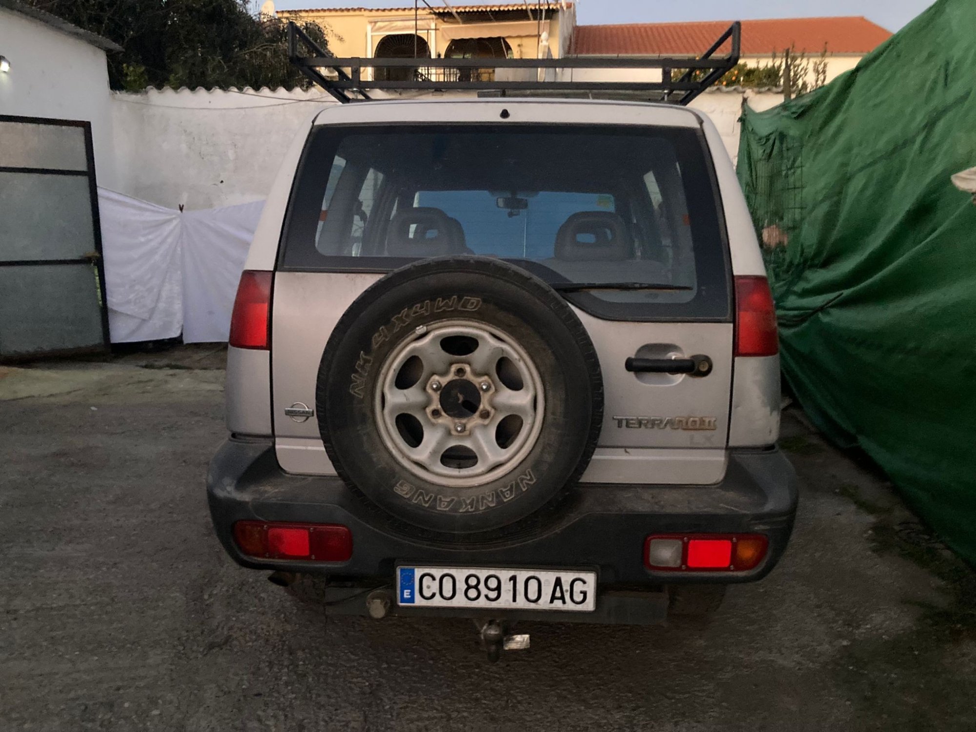 Numer rejestracyjny CO8910AG posiada NISSAN TERRANO II