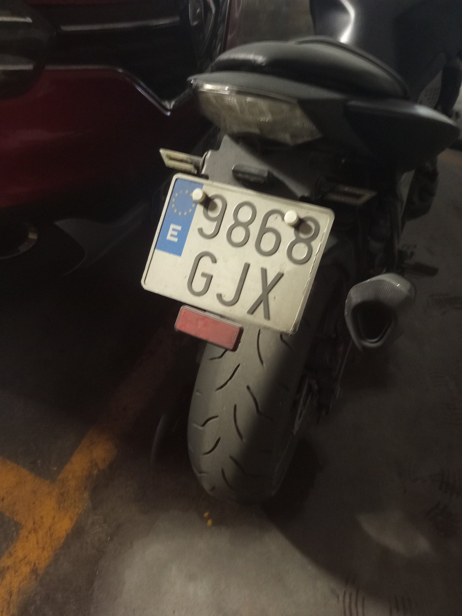 Numer rejestracyjny 9868GJX posiada KAWASAKI Z 750 ABS Numer rejestracyjny 9868GJX posiada KAWASAKI Z 750 ABS