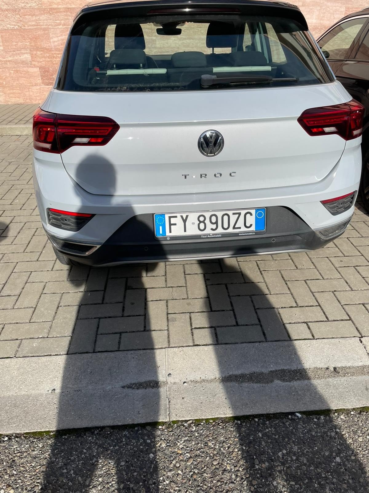 Numer rejestracyjny FY890ZC posiada VOLKSWAGEN T-Roc 1a serie