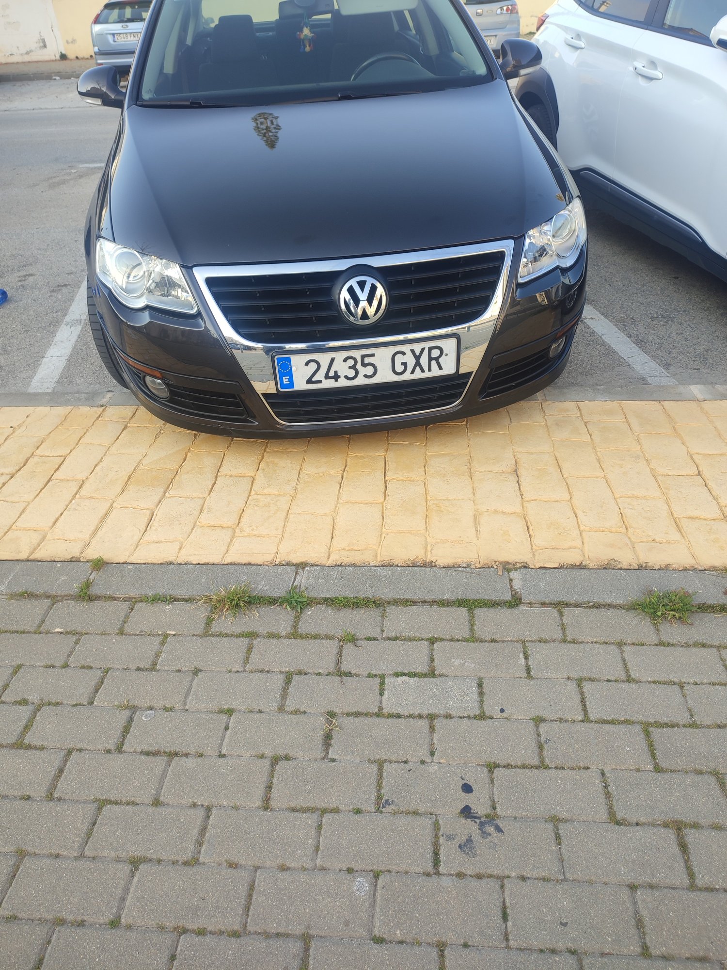 Numer rejestracyjny 2435GXR posiada VOLKSWAGEN PASSAT Numer rejestracyjny 2435GXR posiada VOLKSWAGEN PASSAT