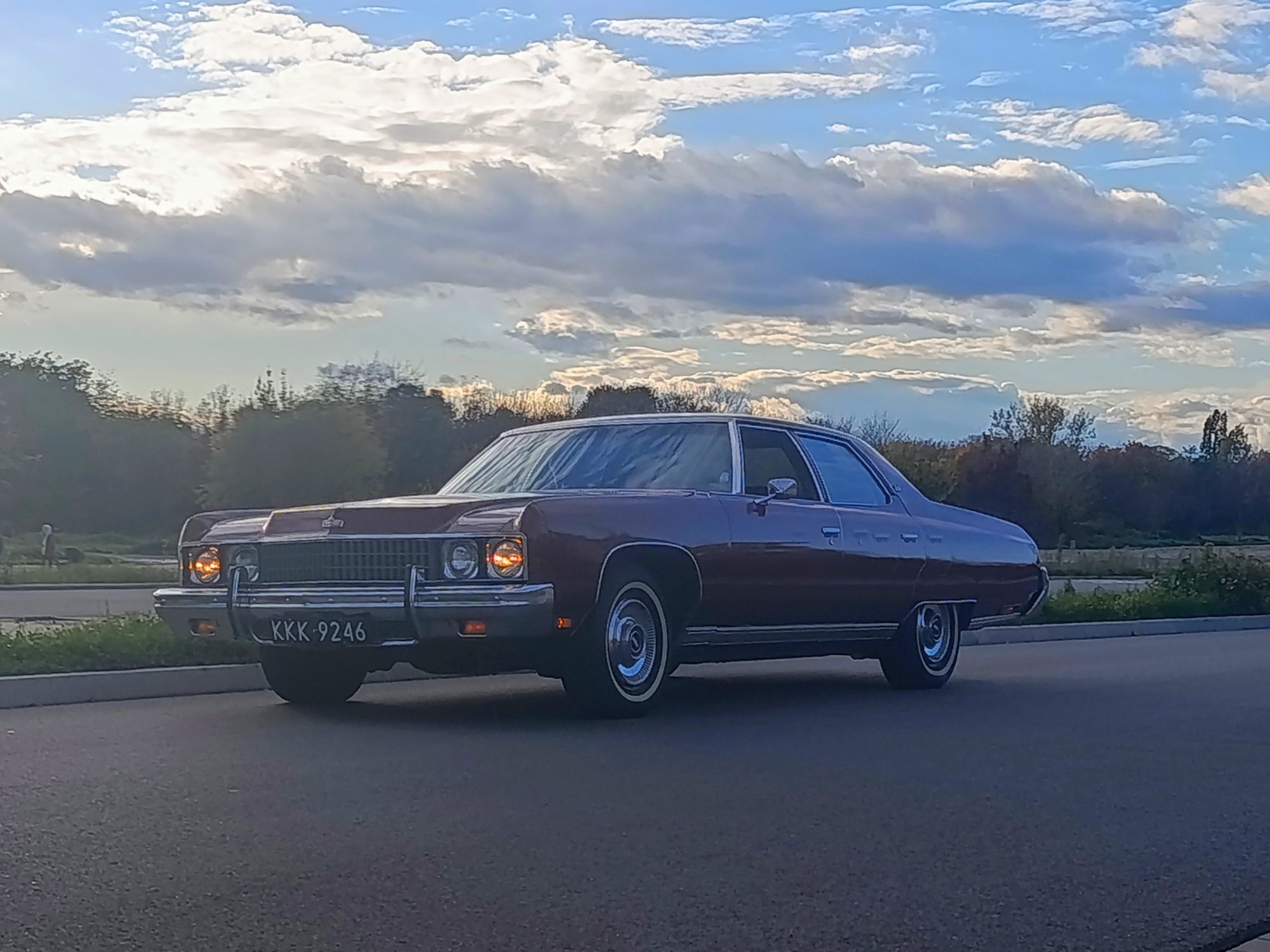 Numer rejestracyjny KKK9246 posiada Oldsmobile Ninety-Eight