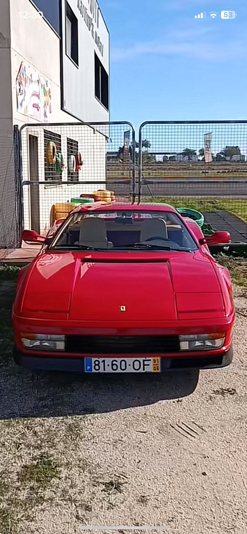 Numer rejestracyjny 8160OF posiada Ferrari 