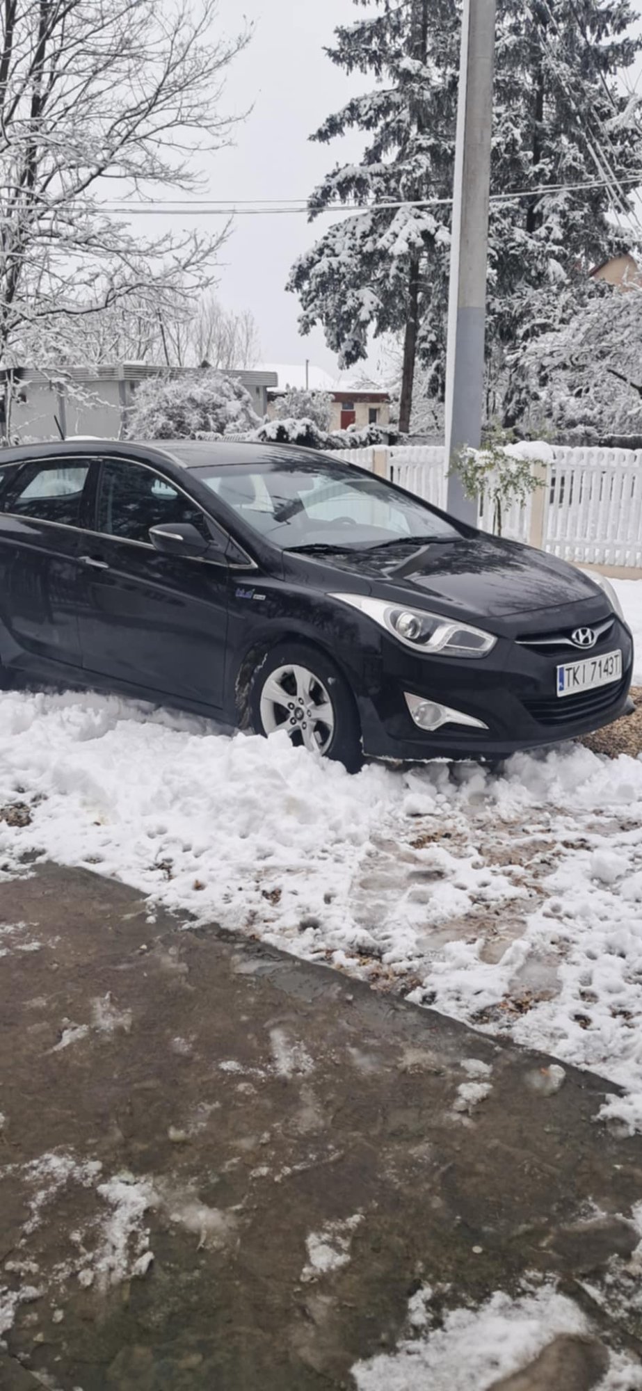 Numer rejestracyjny TK7143T posiada Hyundai i30