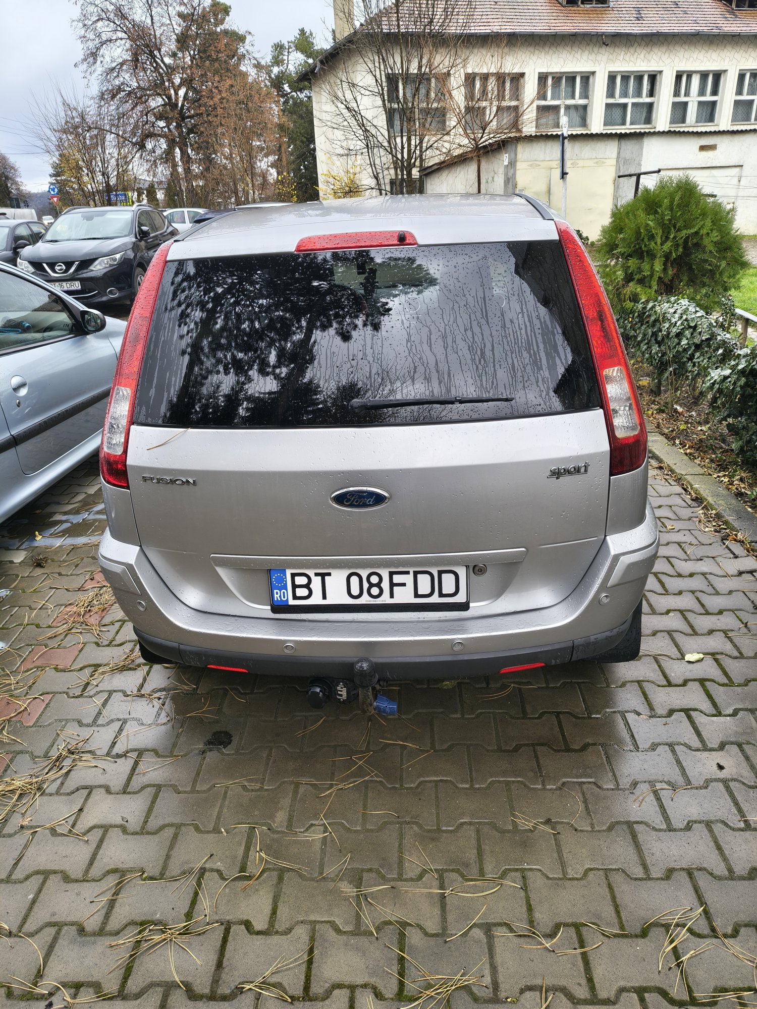 Numer rejestracyjny BT08FDD posiada Ford Fusion